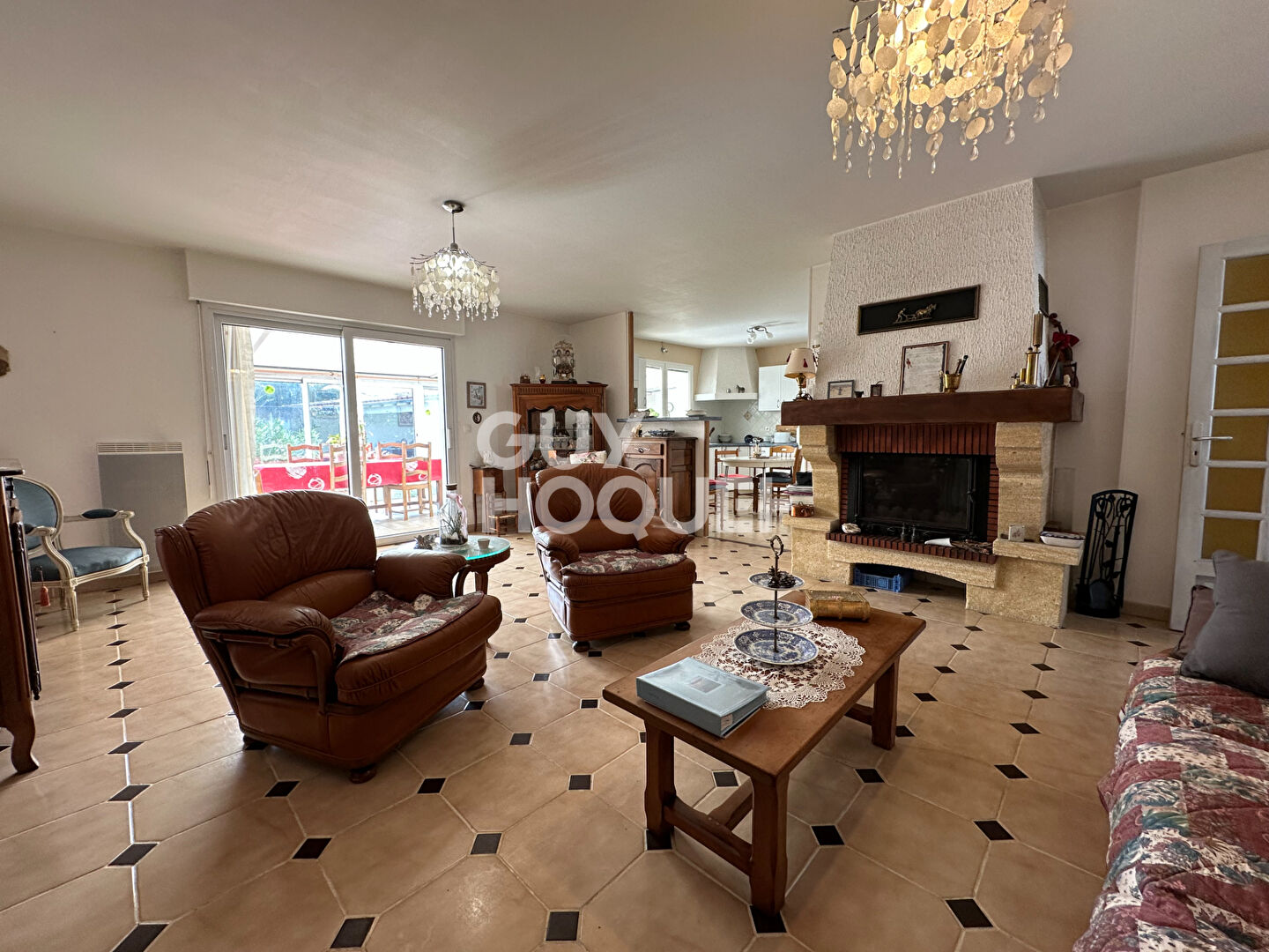 Exclusivité  Maison de charme en plein centre de La Flotte