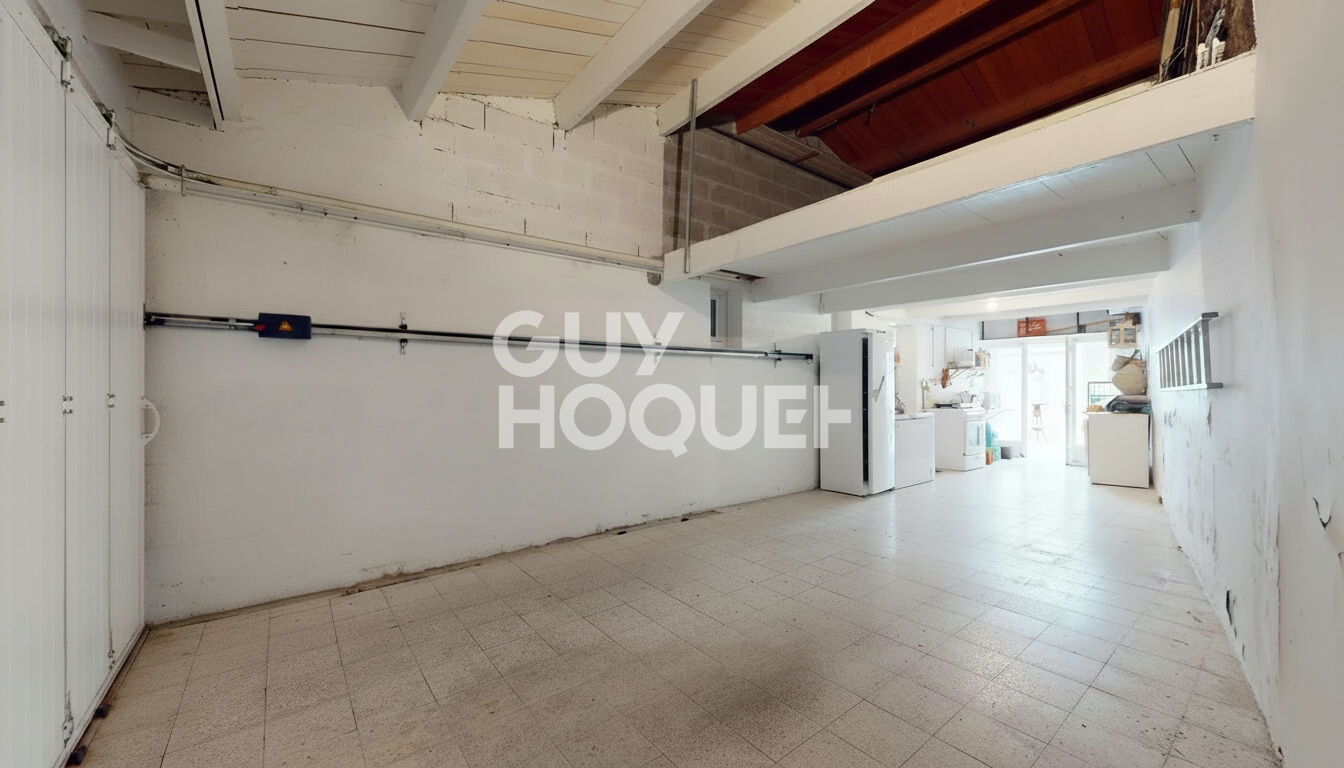 Exclusivité  Maison de charme en plein centre de La Flotte