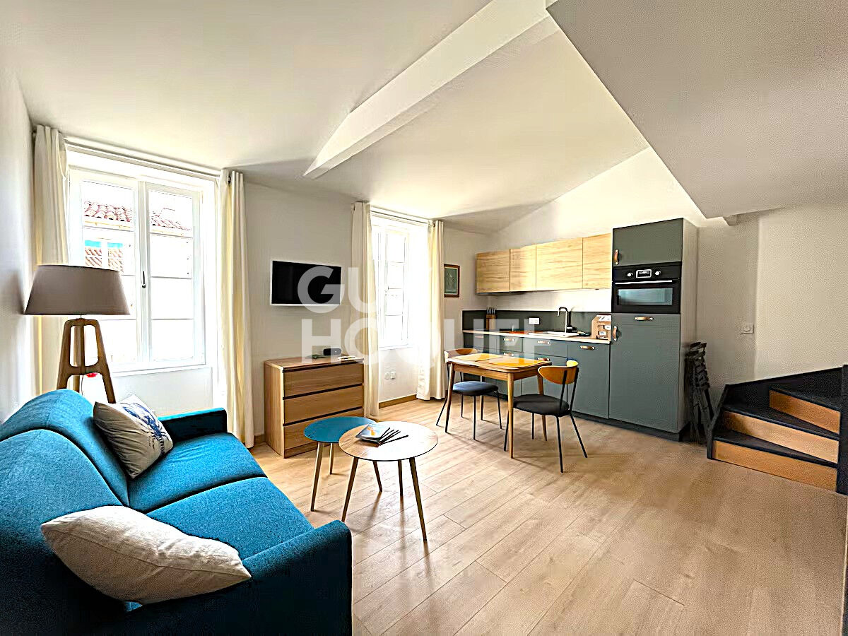 Évasion Poétique au Coeur de La Flotte : Appartement à Vendre