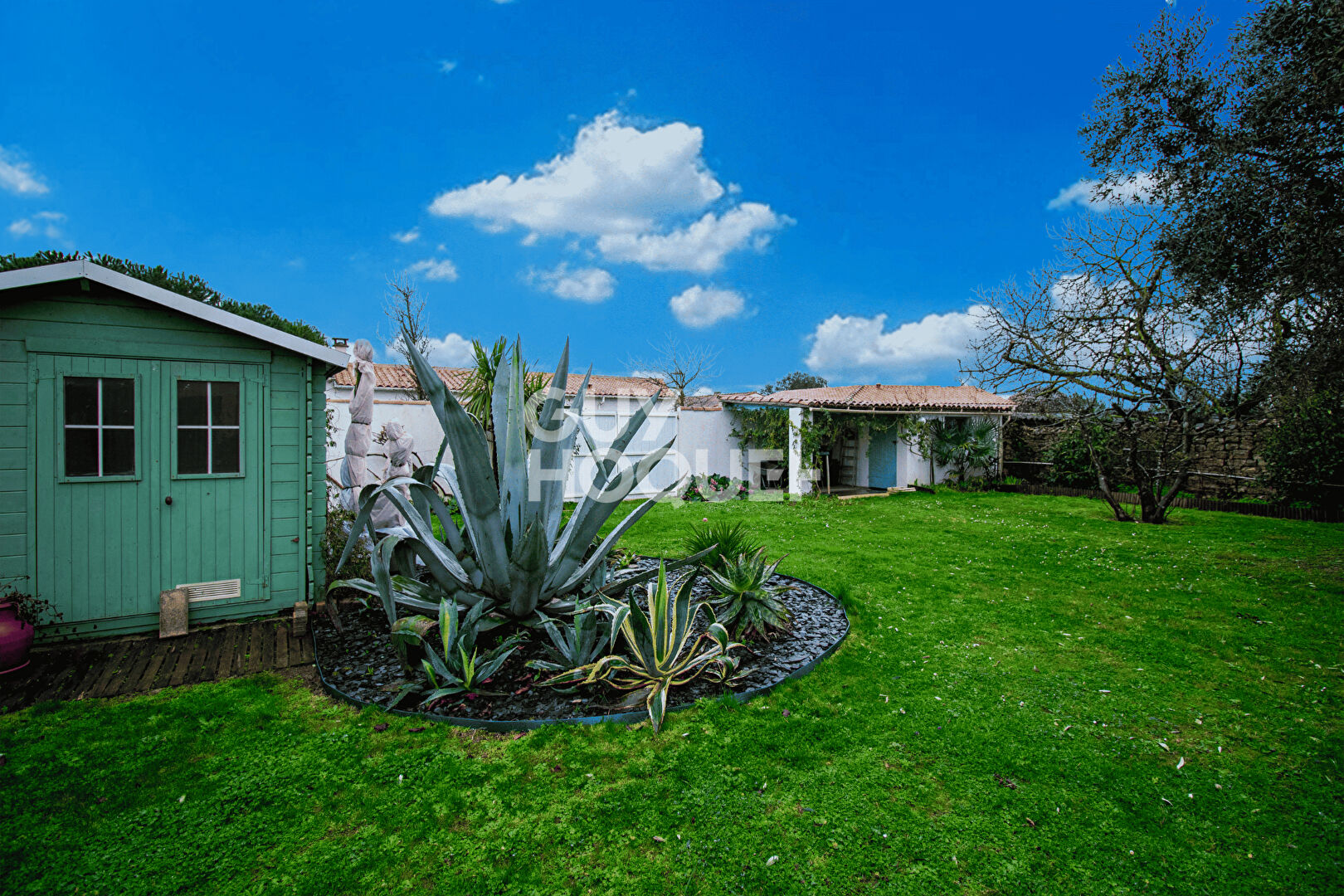 Maison familiale avec piscine et potentiel de division à Sainte-Marie-de-Ré