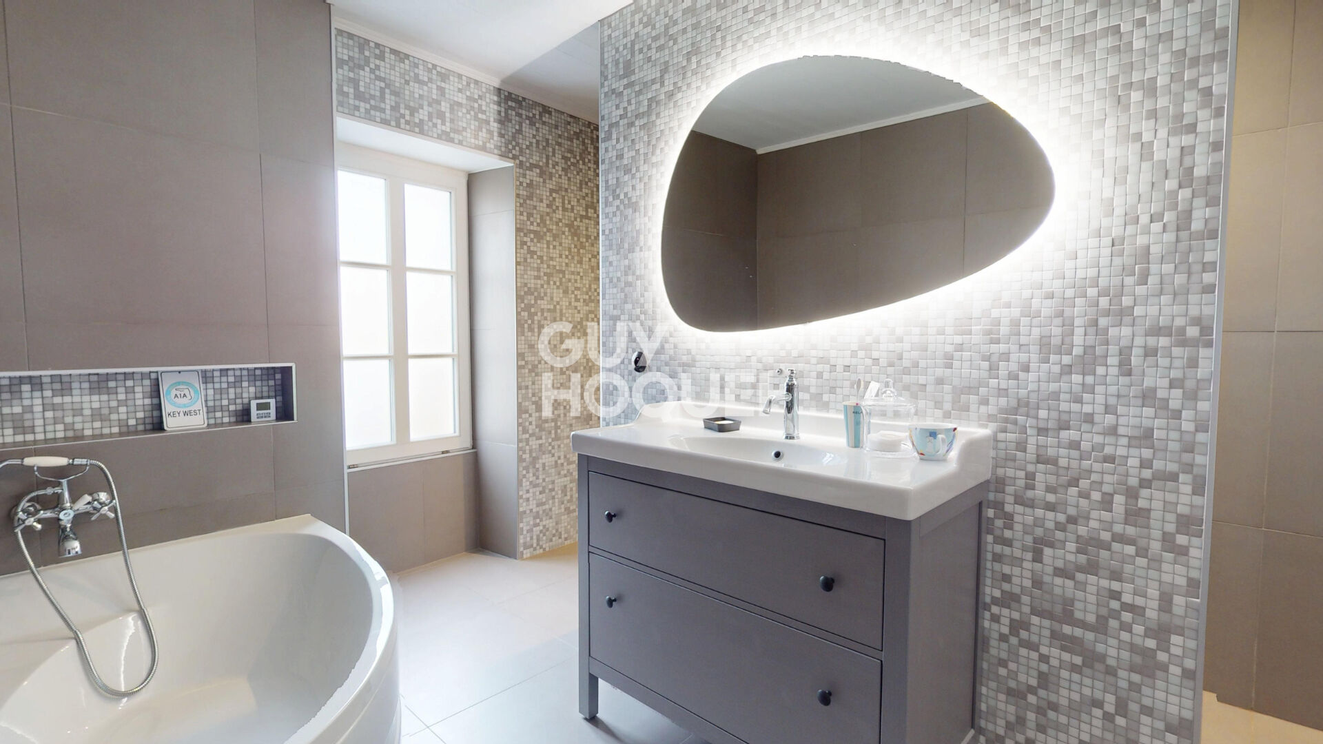 Maison rénovée? Coeur de Sainte-Marie-de-Ré ? Tout à pied