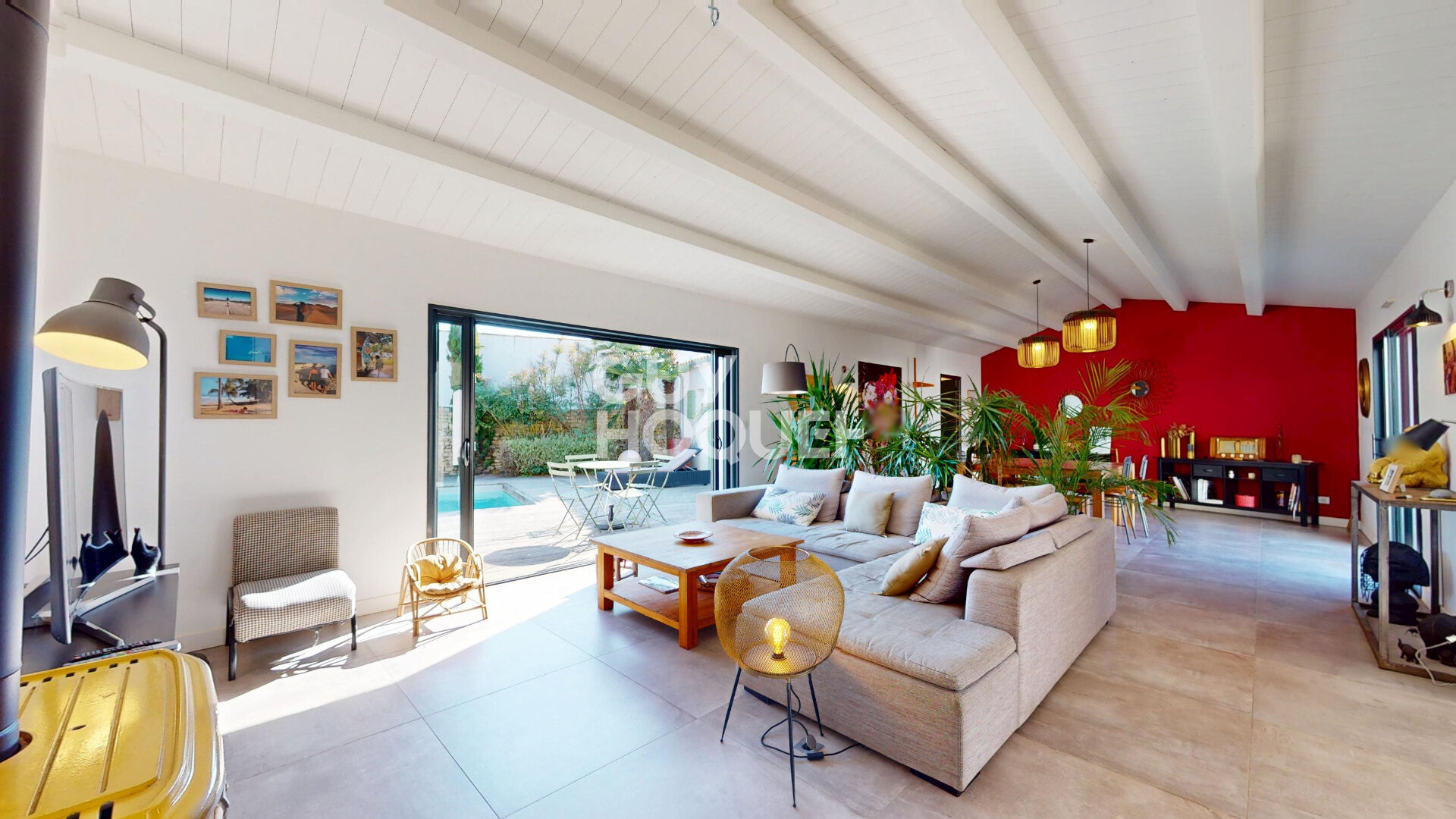 Maison d'Exception à Vendre à Sainte-Marie-de-Ré - 7 Pièces, 215 m², 5 Chambres