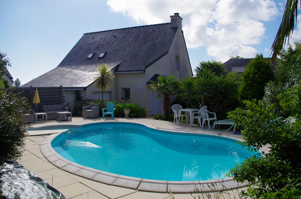 A VENDRE SAINTQUAYPORTRIEUX MAISON AVEC PISCINE !