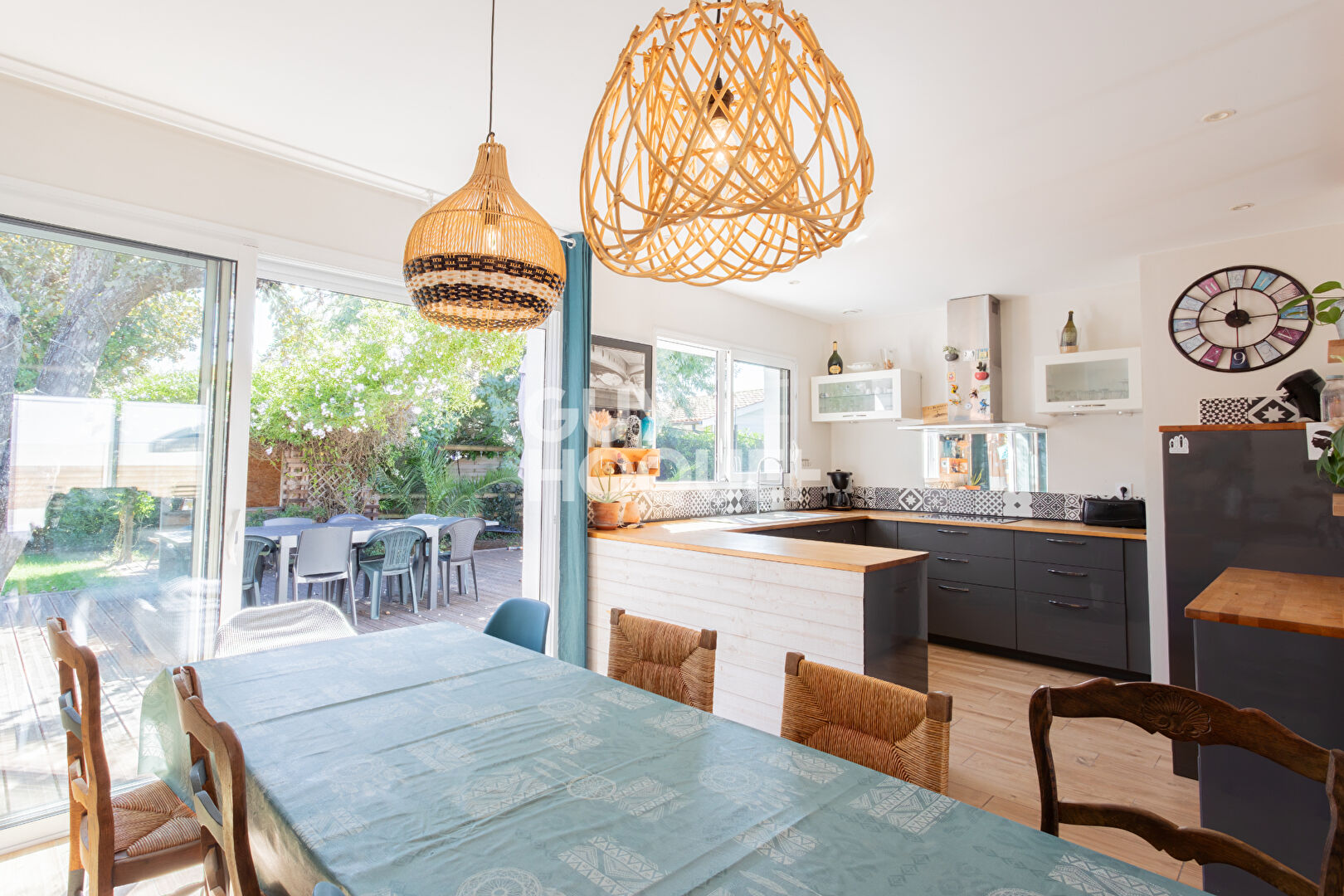 Un lieu de vie aux multiples possibilités prêt à accueillir tous vos projets !