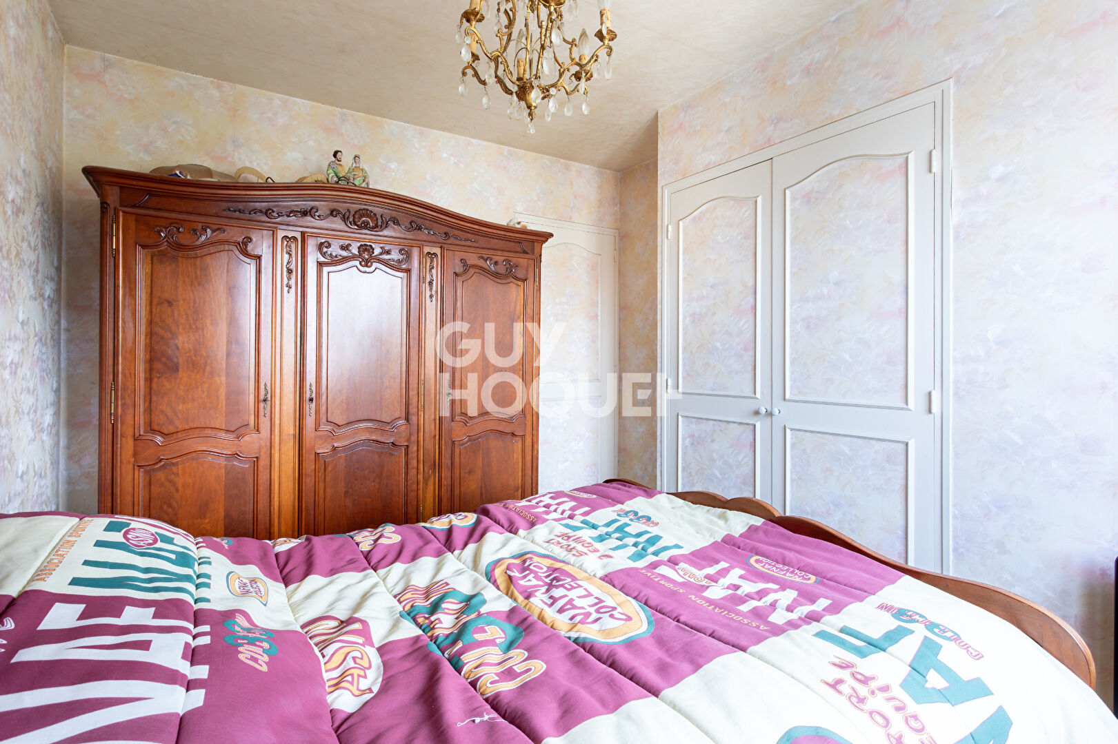 Maison familiale ? Calme, espace et charme des années 70