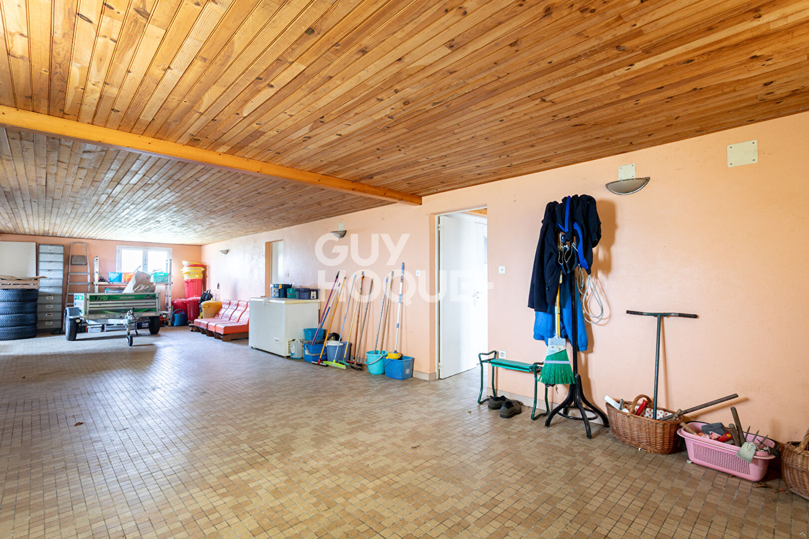 Maison familiale ? Calme, espace et charme des années 70