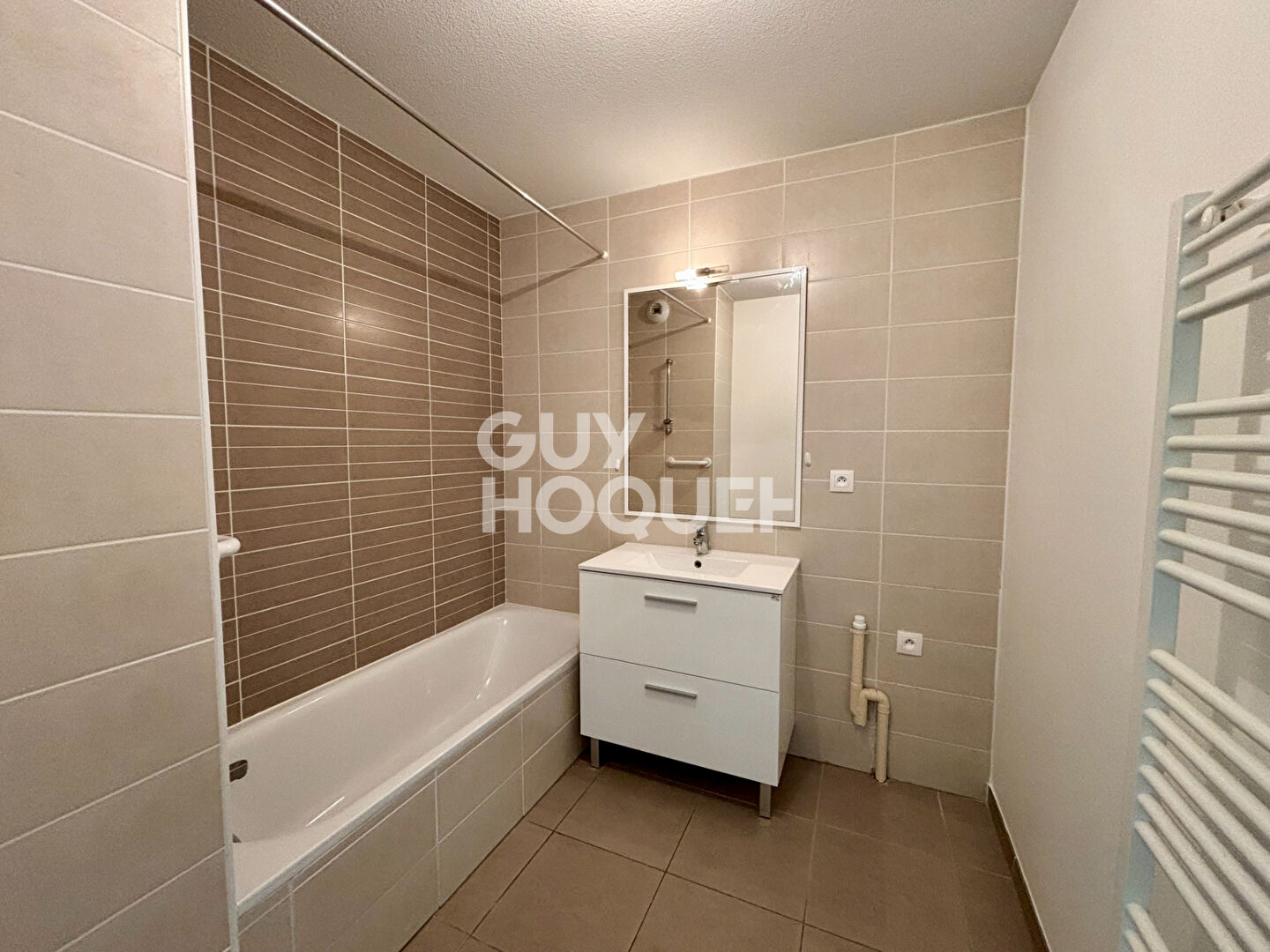 Rez-de-chaussée au centre-ville de Biscarrosse