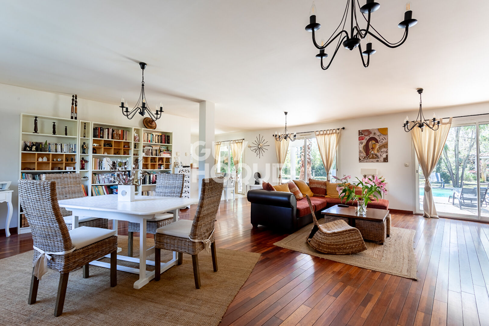 Maison d'exception à vendre à Biscarrosse alliant confort, espace et nature