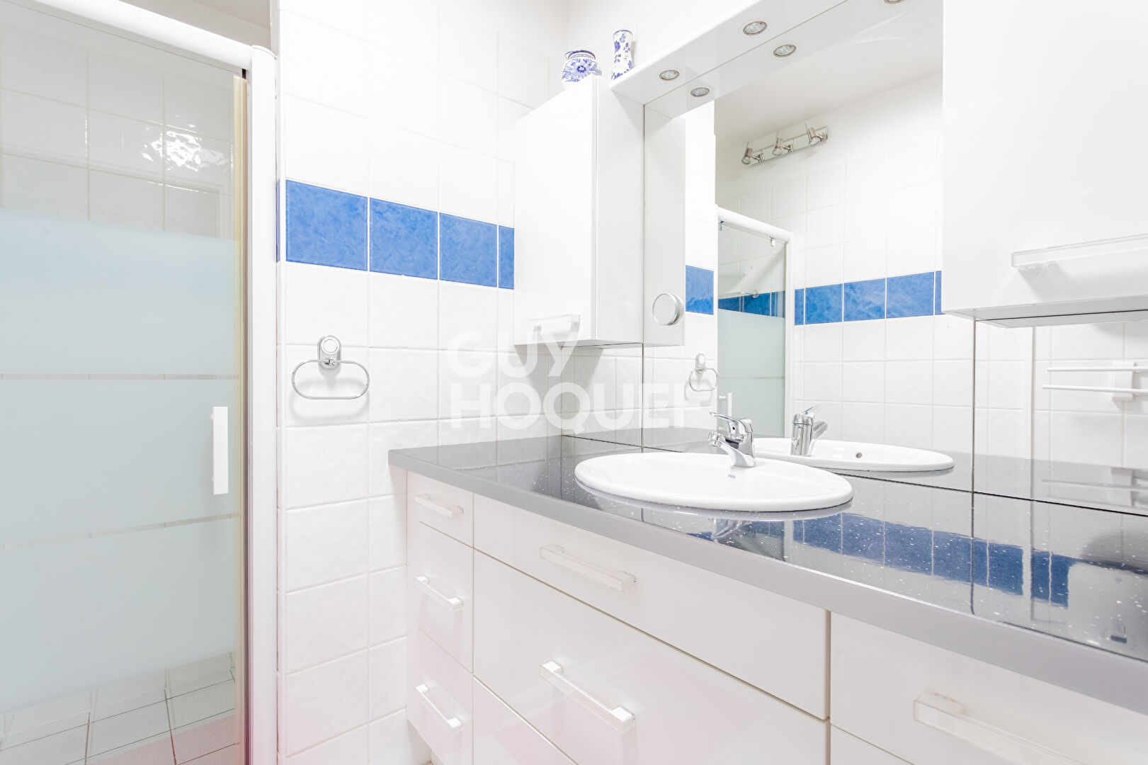 À découvrir sans tarder ! Maison coup de coeur en copropriété recherchée