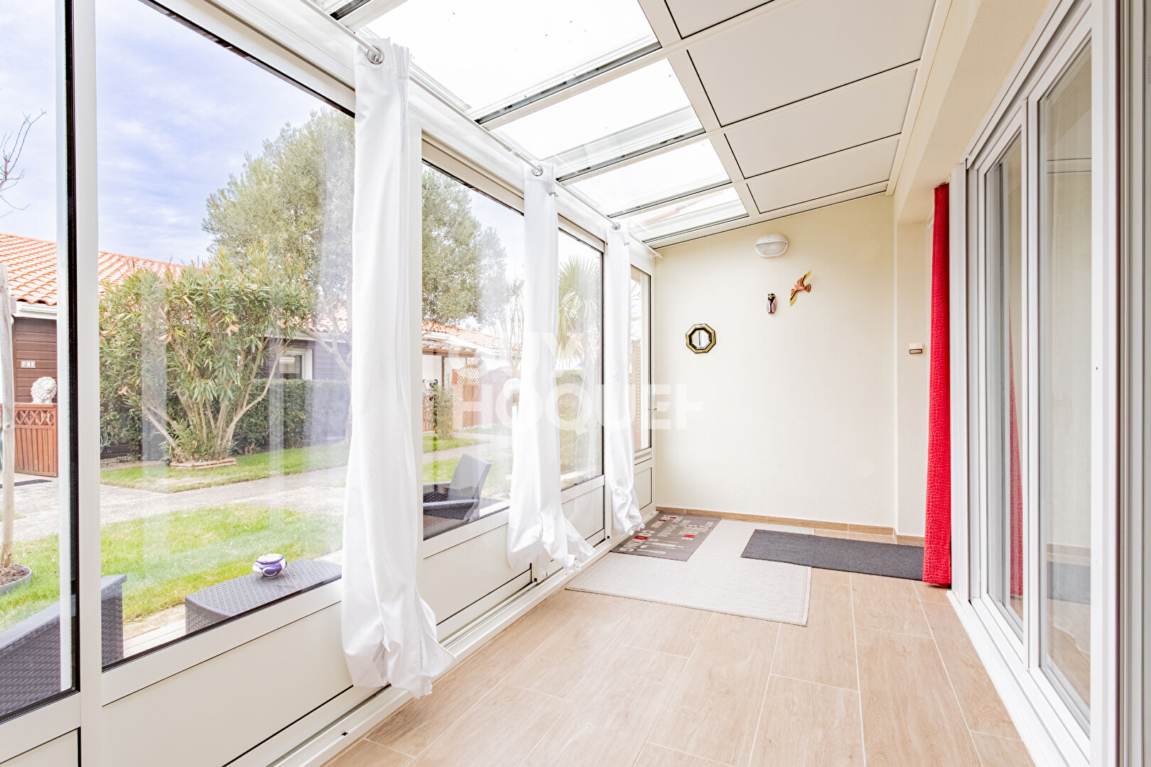 À découvrir sans tarder ! Maison coup de coeur en copropriété recherchée