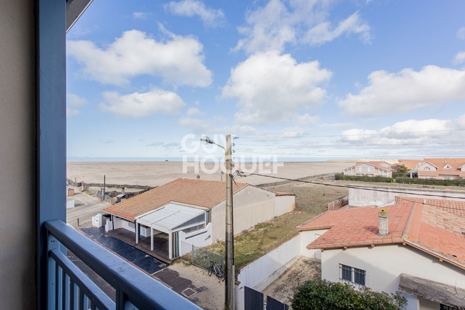 AppartementT4 avec grand balcon face aux dunes de Biscarrosse plage