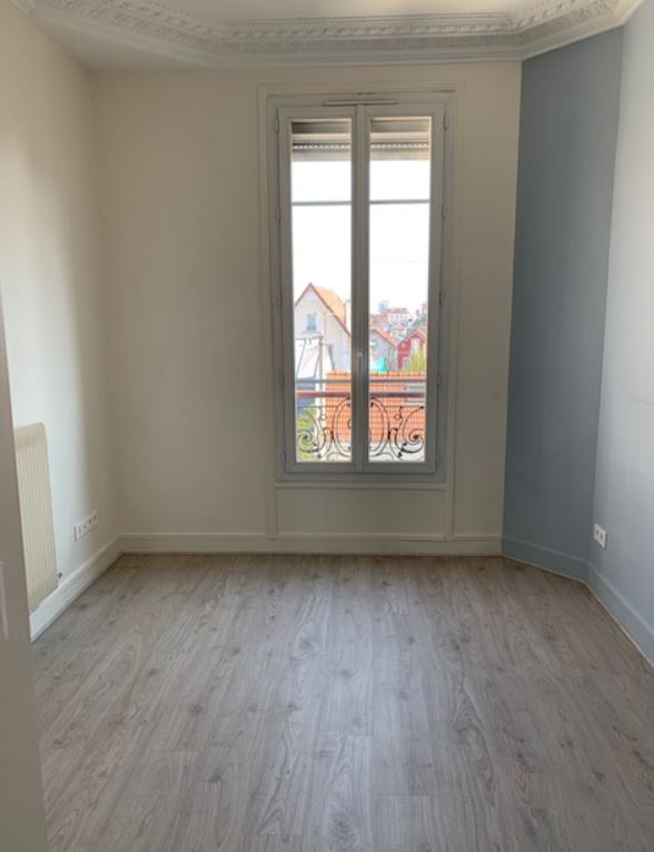 ASNIERES/  secteur BAC    2 P. 42.61M²  1050 