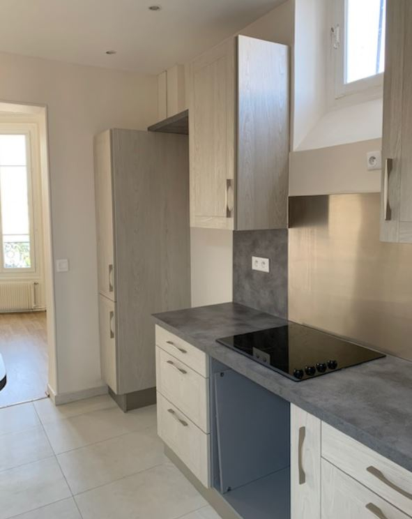 ASNIERES/  secteur BAC    2 P. 42.61M²  1050 