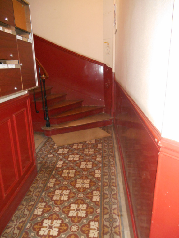 ASNIERES/  secteur BAC    2 P. 42.61M²  1050 