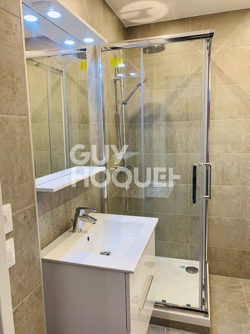 BOIS COLOMBES CENTRE/ STUDIO de 30.38 m²