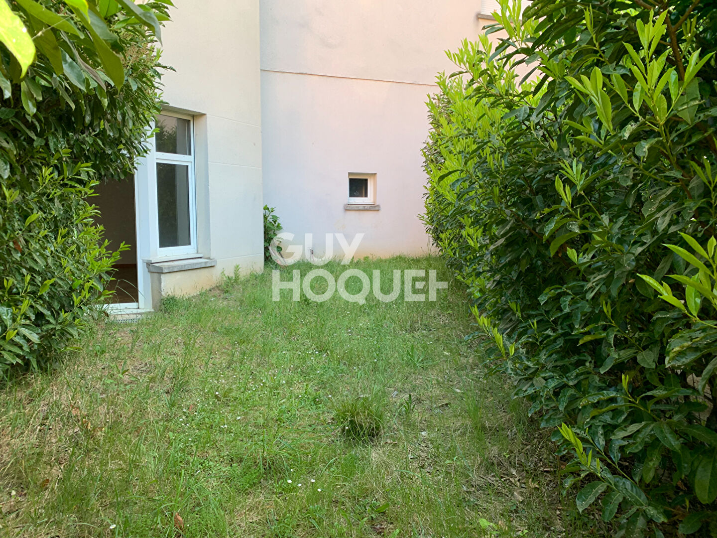 2 P 35 m²   JARDIN et  PARKING