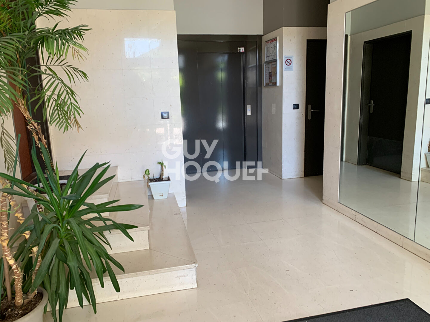 BOIS COLOMBES/ les vallées/ STUDIO 26,70 m² avec PARKING