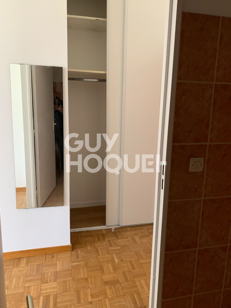 BOIS COLOMBES/ les vallées/ STUDIO 26,70 m² avec PARKING