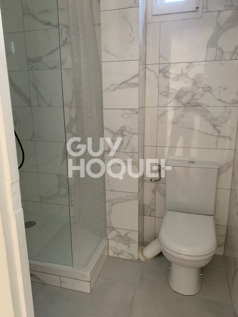 BOIS COLOMBES Marché/gare. 2 P. 40,50 m2