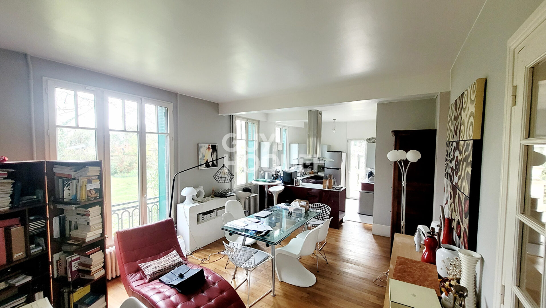 BOIS COLOMBES/   MAISON 134 M²  PARCELLE 998 M²  GARAGE  et  ATELIER