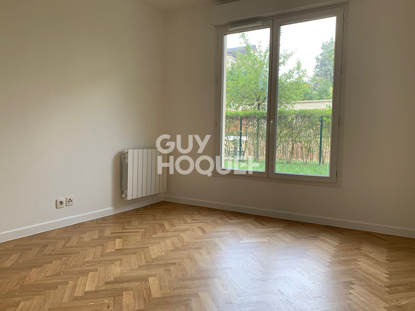 BOIS COLOMBES CENTRE/ 2 P. 48 m² JARDIN 30 m² et PARKING
