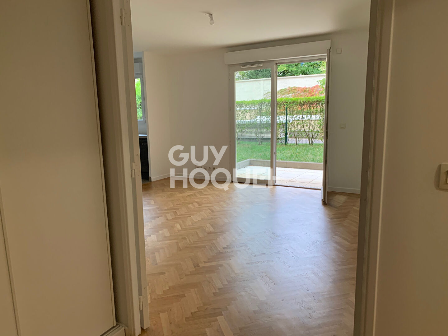 BOIS COLOMBES CENTRE/ 2 P. 48 m² JARDIN 30 m² et PARKING