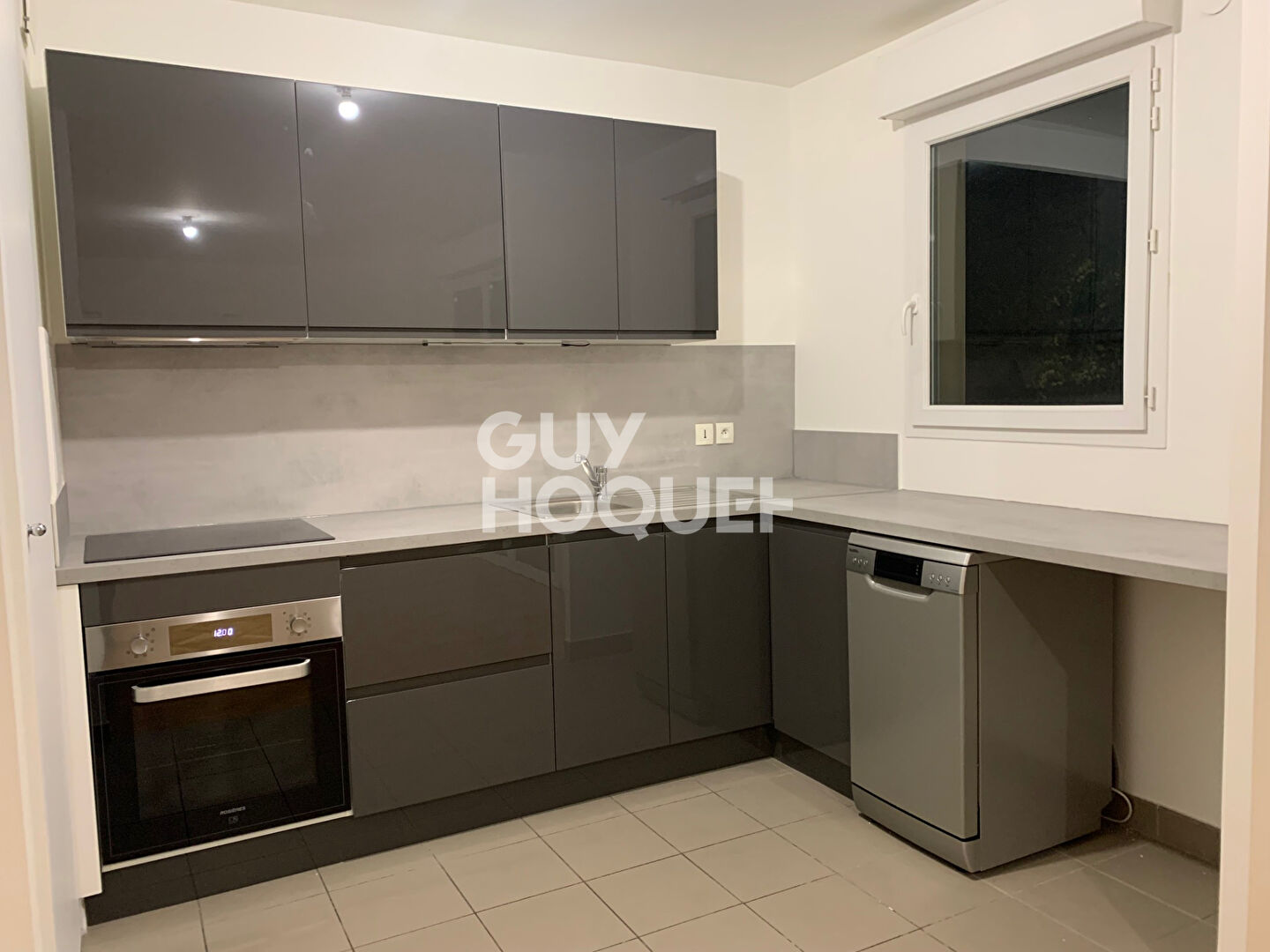 BOIS COLOMBES CENTRE/ 2 P. 48 m² JARDIN 30 m² et PARKING