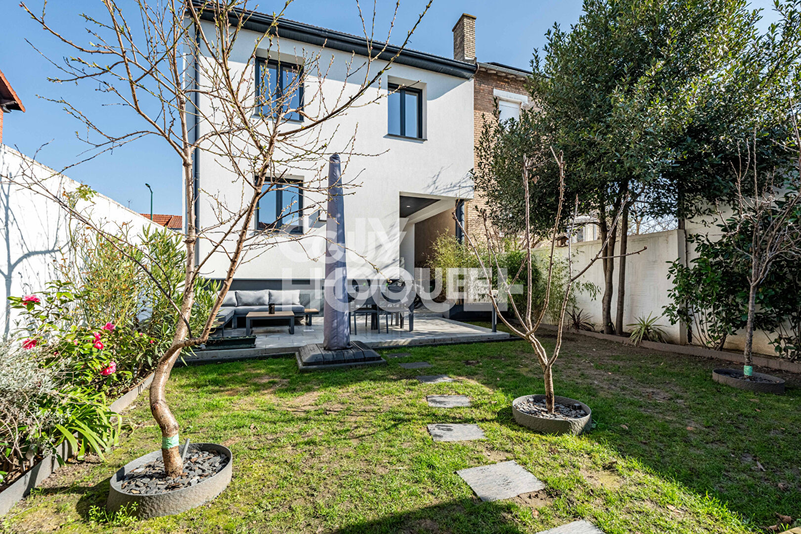 MAISON RÉNOVÉE. 6 P. 132 M²- Quartier Marceau-Champarons