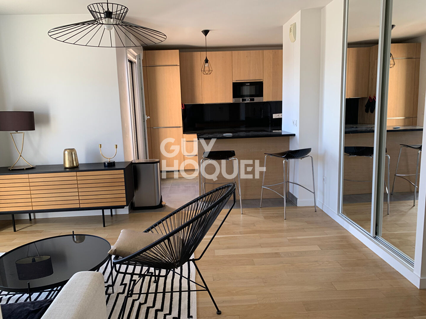 BOIS COLOMBES/ BECON les BRUYERES . 2 P. 41.47 m2  TERRASSE ET PK