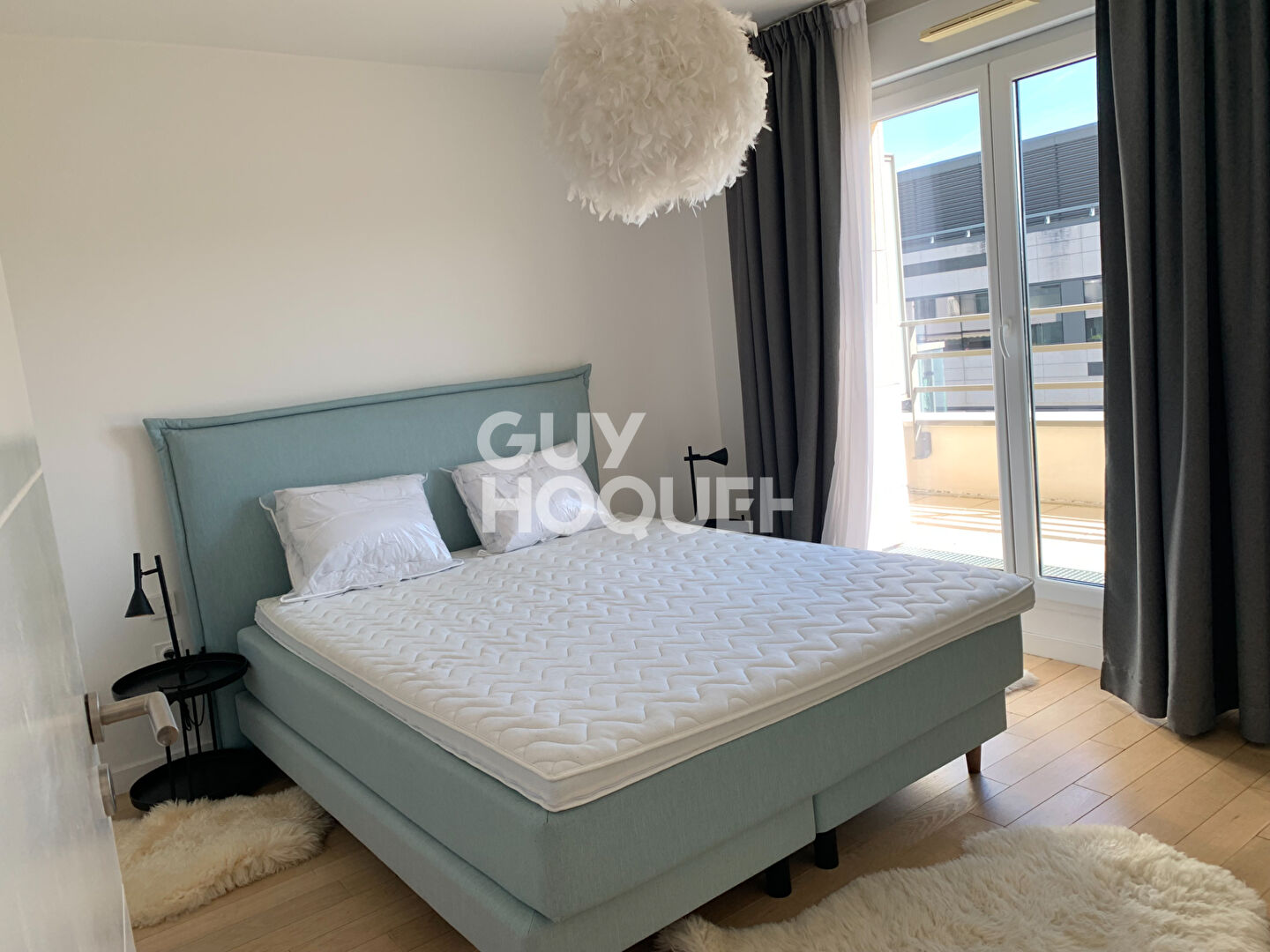 BOIS COLOMBES/ BECON les BRUYERES . 2 P. 41.47 m2  TERRASSE ET PK
