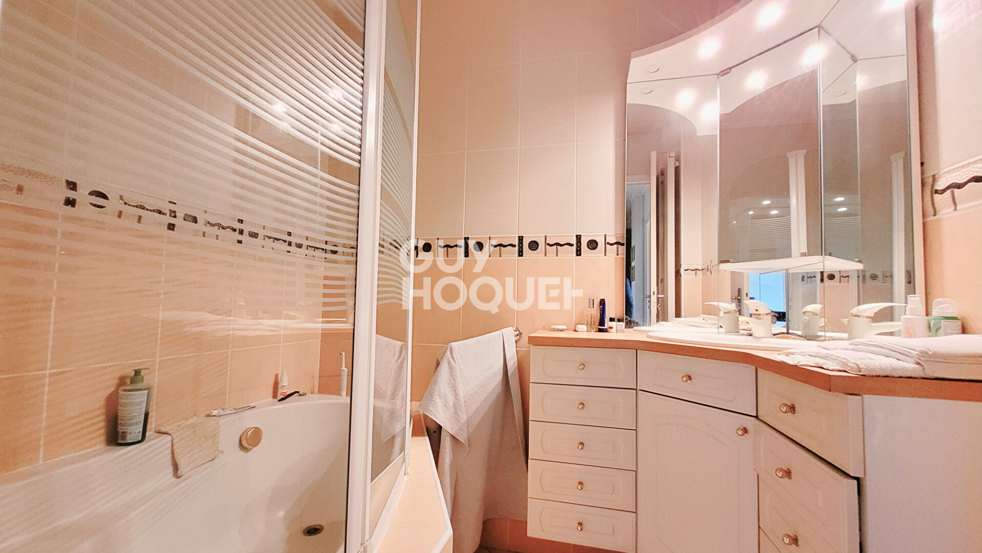 ASNIERES BAC/ 3 P 69.31 M² BALCON