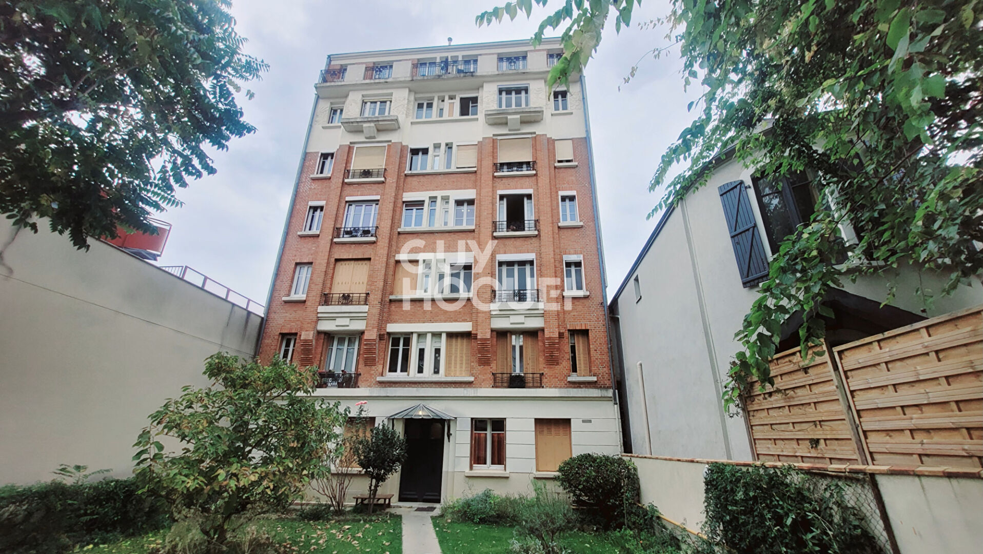 Appartement Bois Colombes Gare studio 18.78 m2  (Paris Saint Lazare 10 minutes)