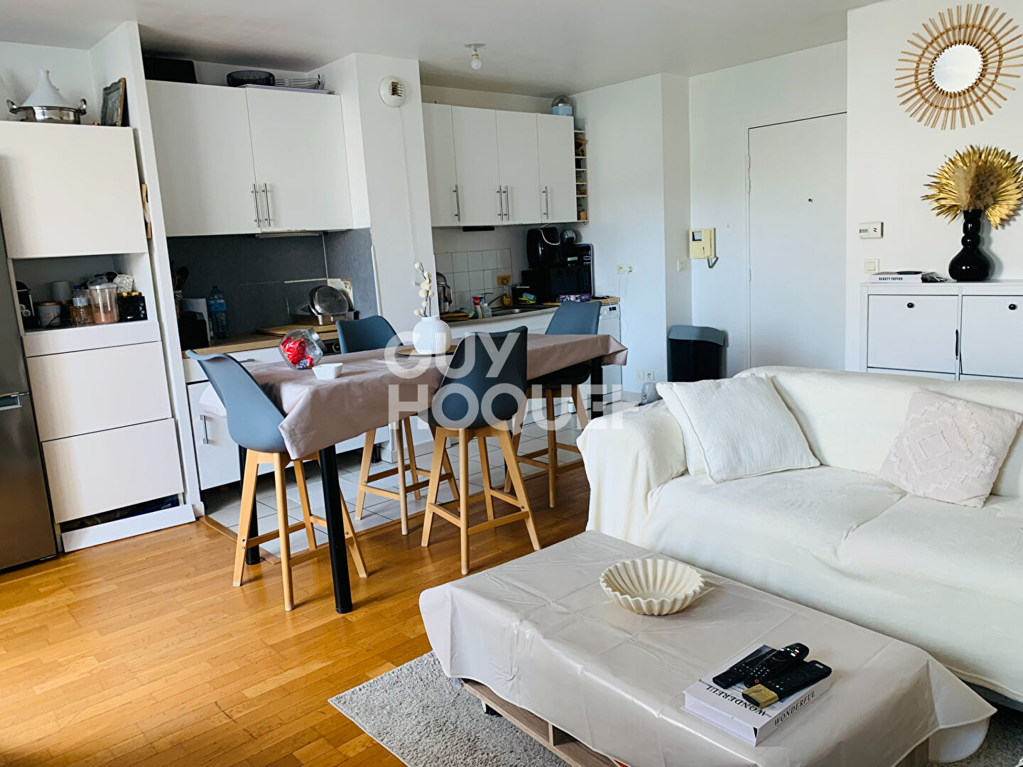 BOIS COLOMBES/   4 P. 81.27 m²  BALCON et 2 PARKINGS