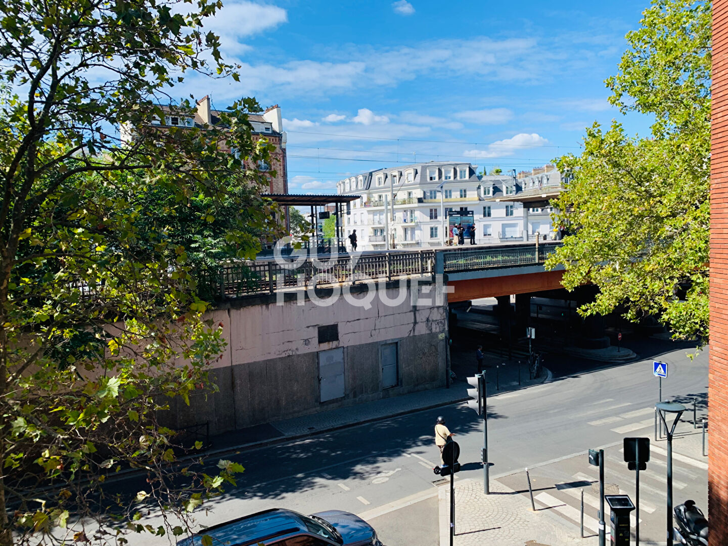 COLOMBES GARE/ 3 P.56 M²  balcon