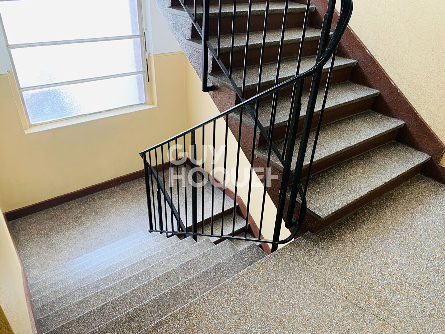 COLOMBES GARE/ 3 P.56 M²  balcon