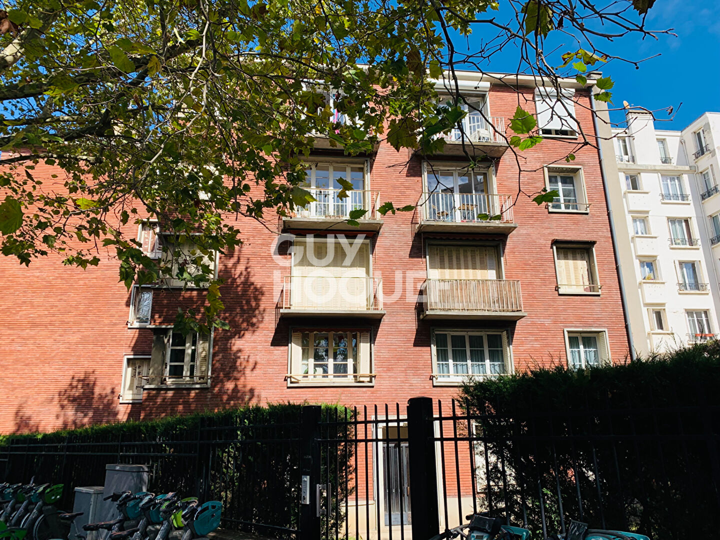 COLOMBES GARE/ 3 P.56 M²  balcon