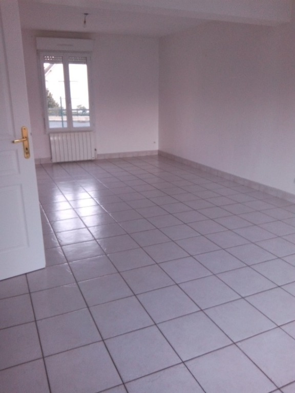 À louer, maison d'environ 88 m², 4 pièces à MARCK (62730).