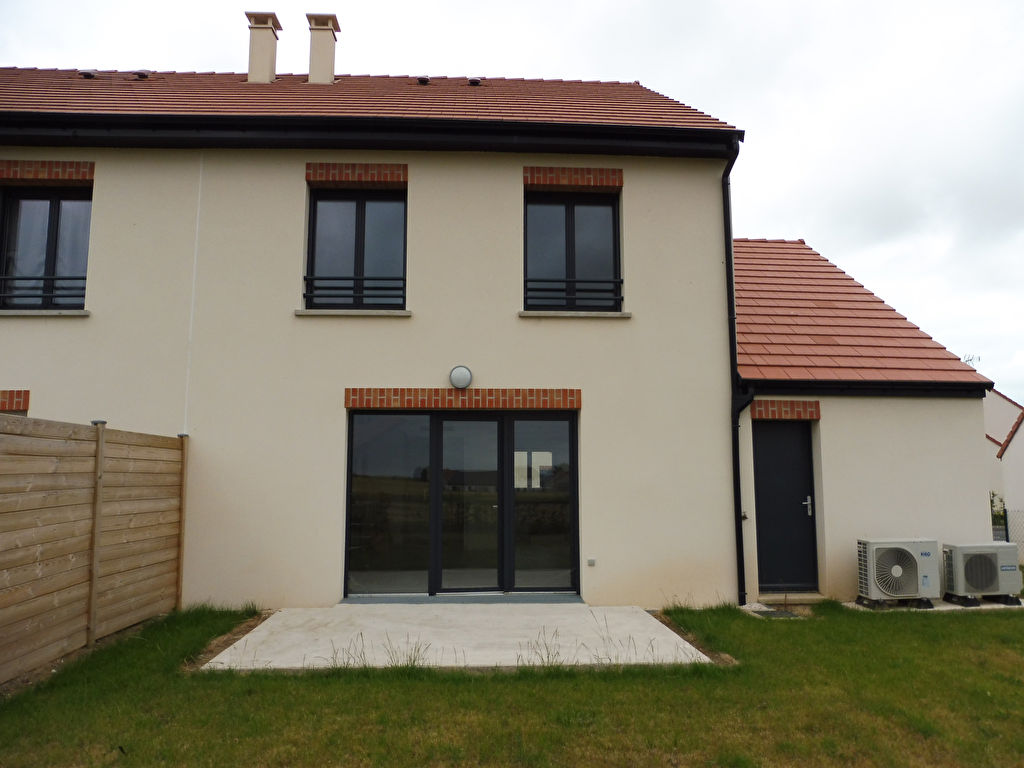 À louer, maison d'environ 91 m², 4 pièces à FRETHUN (62185).