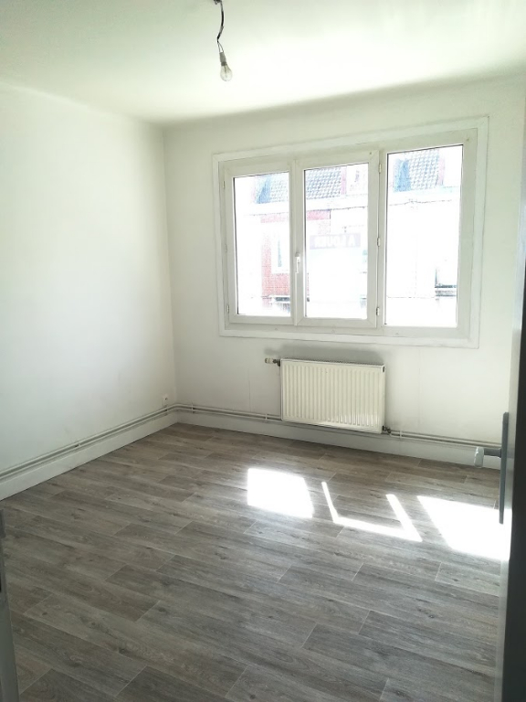 Appartement 2 pièces d'environ 37 m² à louer à CALAIS (62100).
