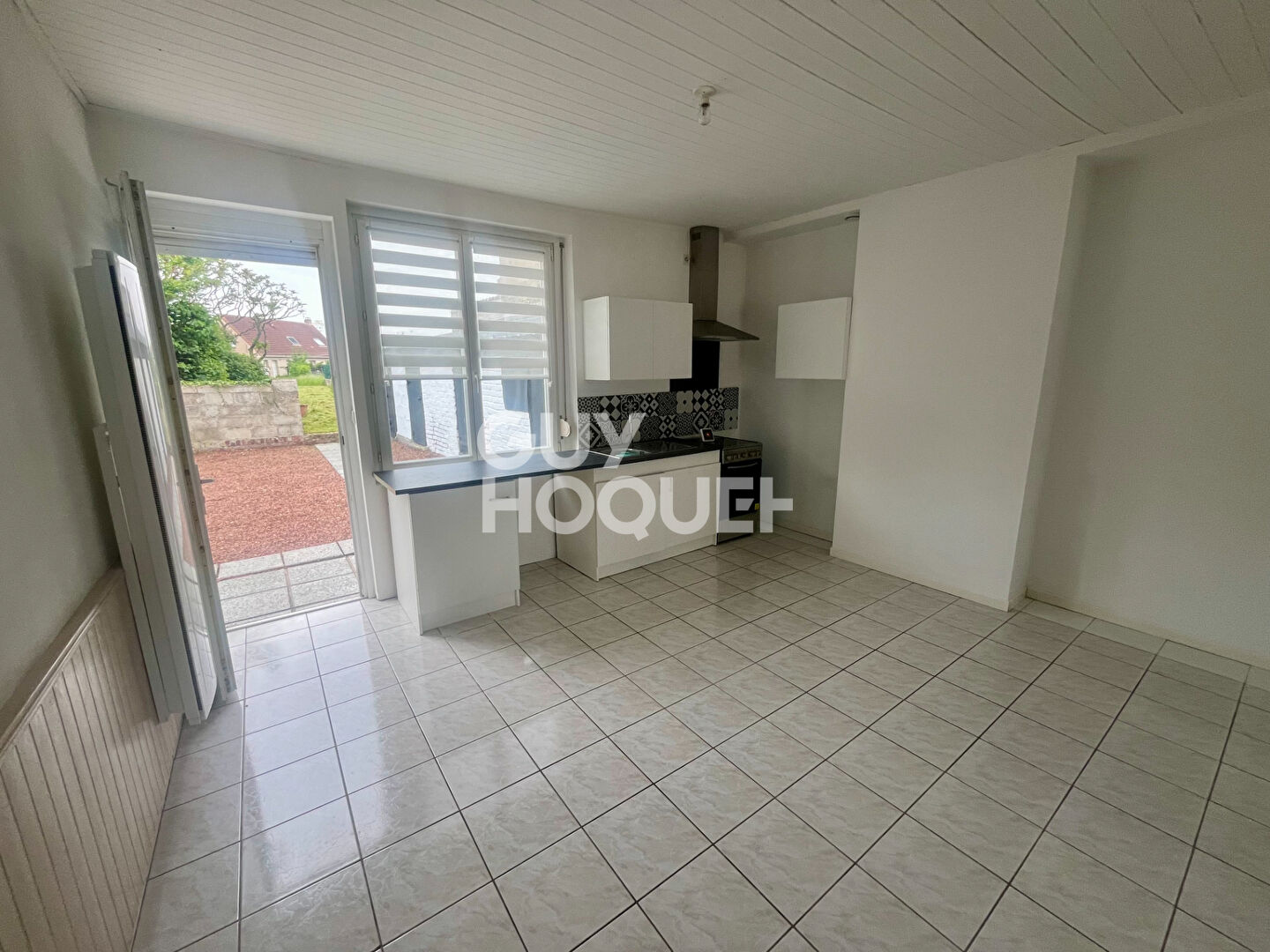 CALAIS : maison F2 (54 m²) à louer