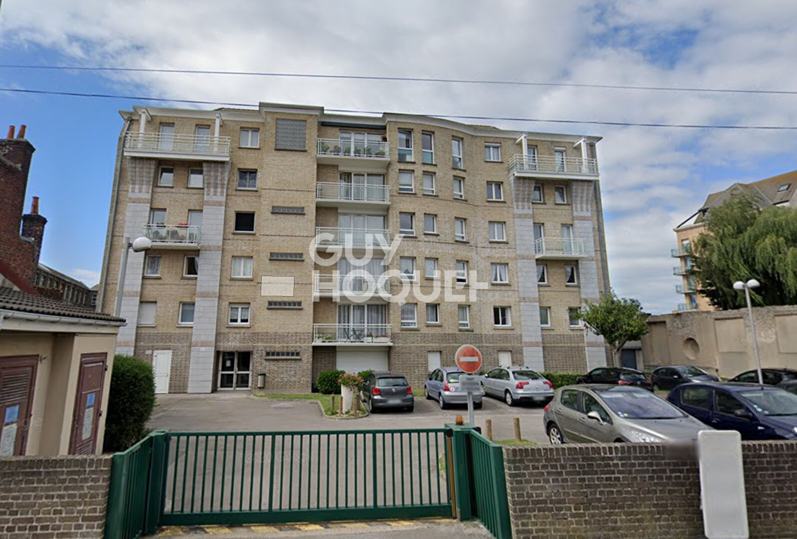 LOCATION : appartement 1 pièce (21 m²) à CALAIS