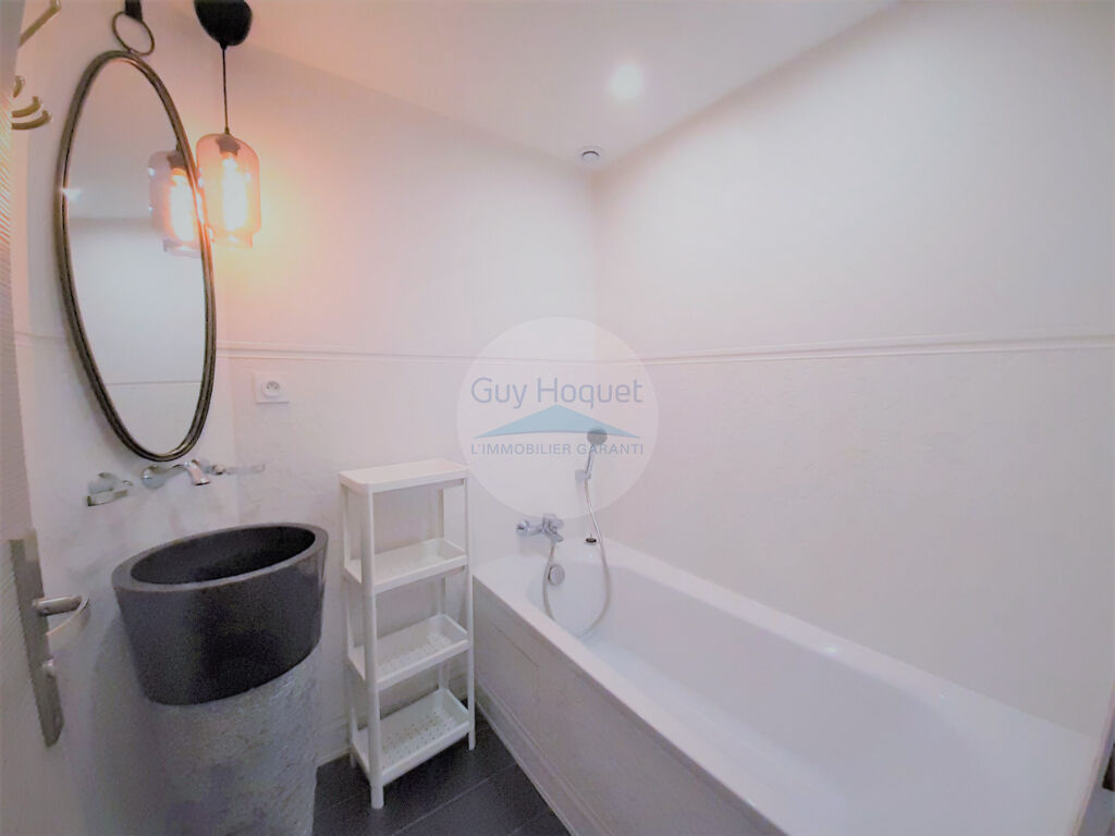 LOCATION : appartement T1 (14 m²) à CALAIS