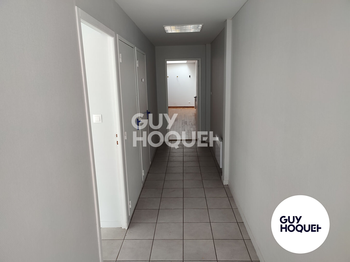 A LOUER - LOCAL COMMERCIAL 80 M² ENVIRON