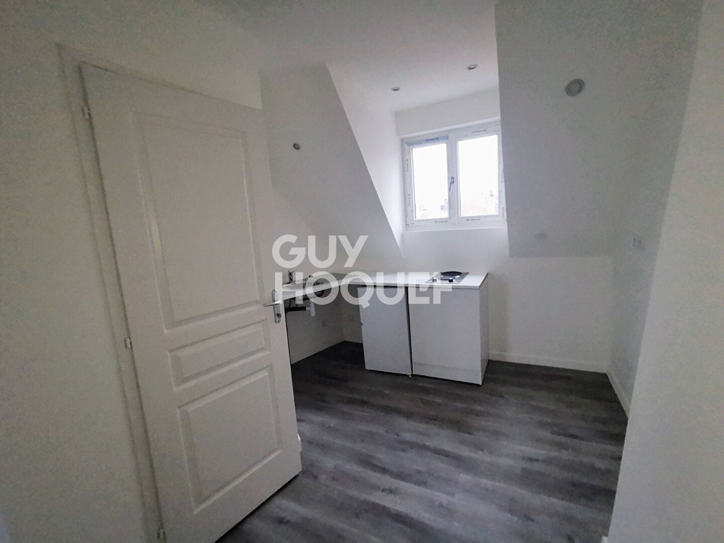 LOCATION d'un appartement T1 (16 m²) à CALAIS