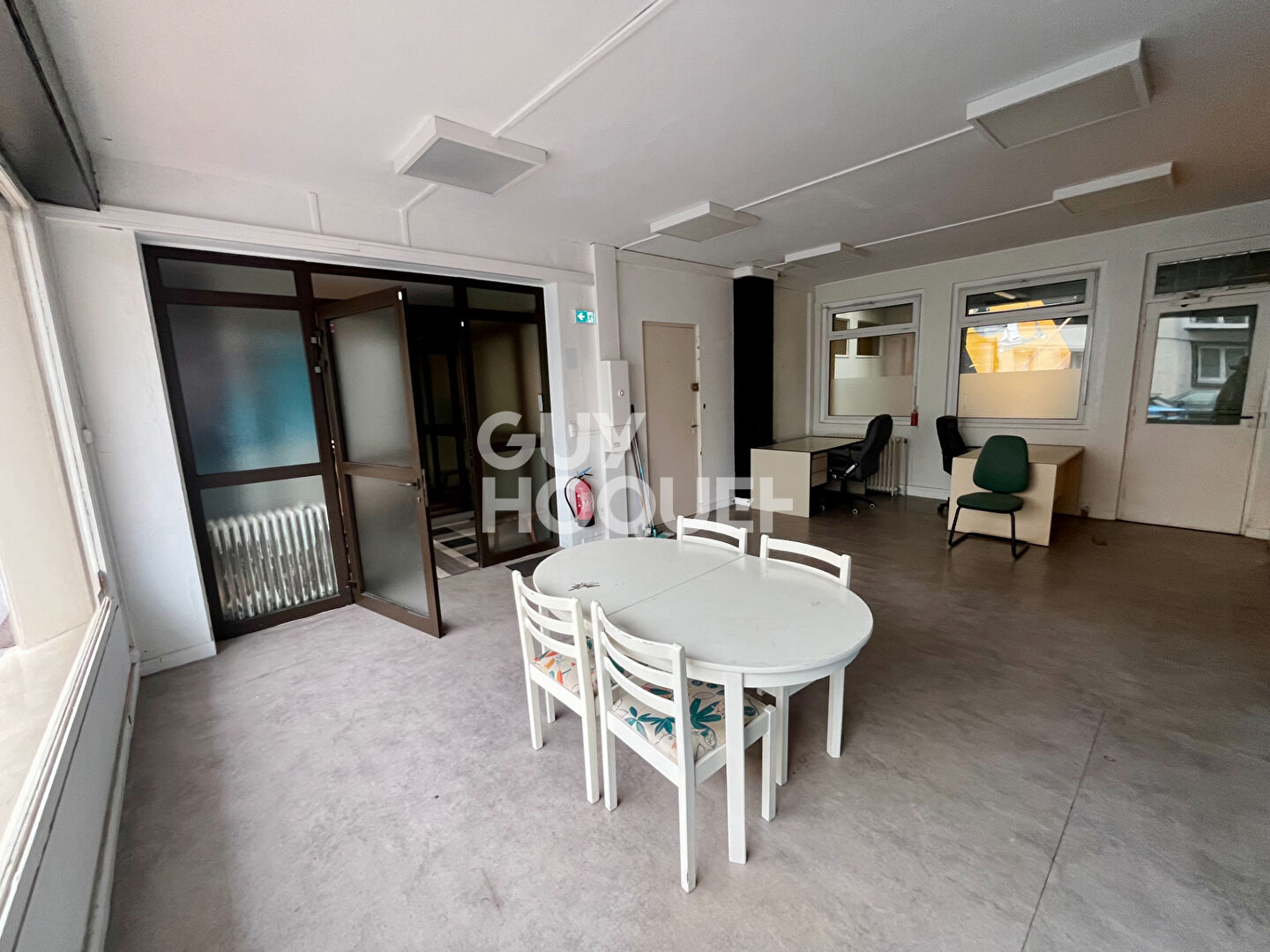 Local commercial Calais 7 pièce(s) 115 m2