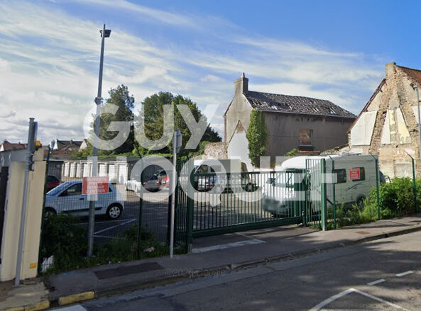 Parking / box Calais