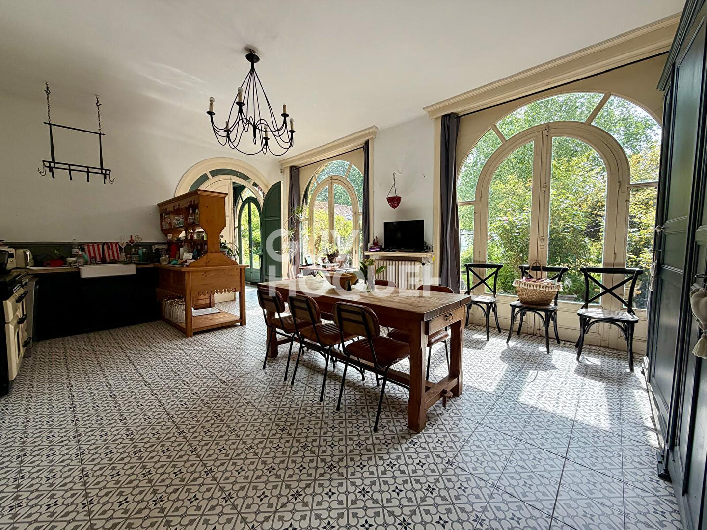 Maison Ardres 8 pièce(s) 390 m2