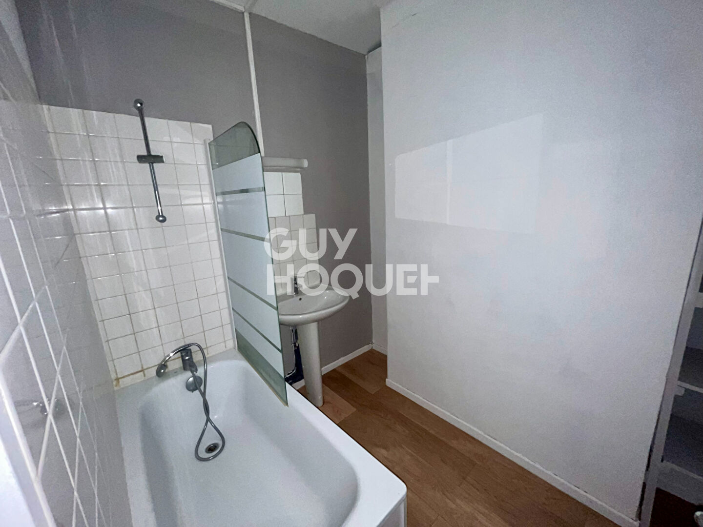 LOCATION : appartement T2 (42 m²) à CALAIS