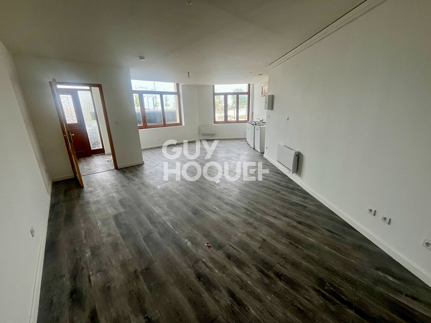 GRAND STUDIO A LOUER (54 m²) à CALAIS