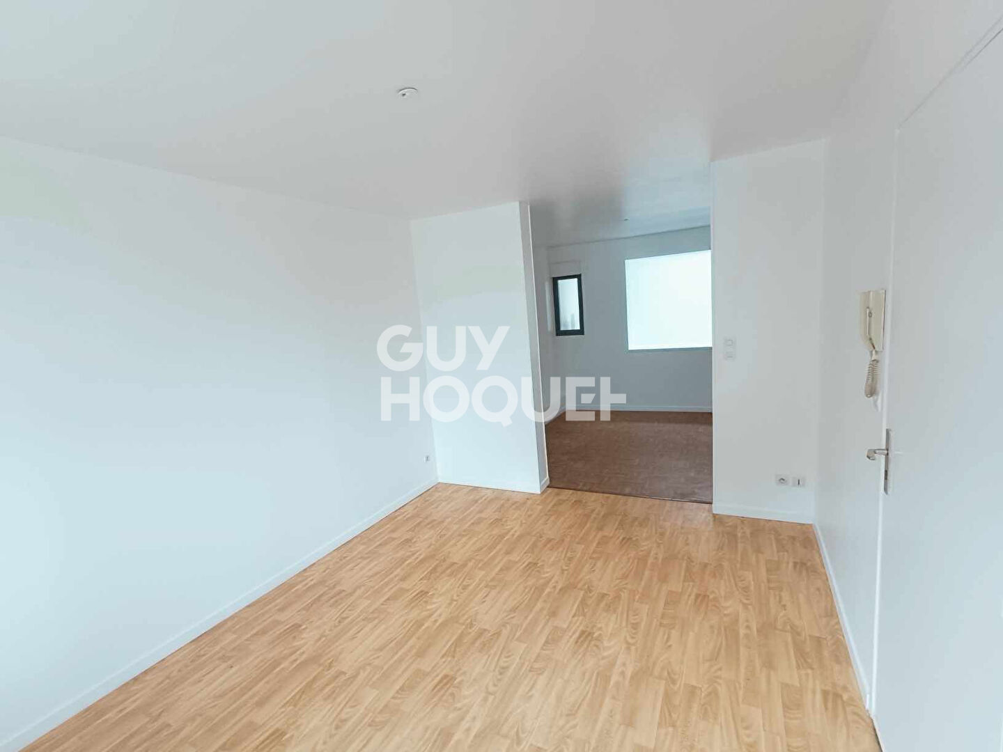 LOCATION : appartement de 2 pièces (50 m²) à CALAIS